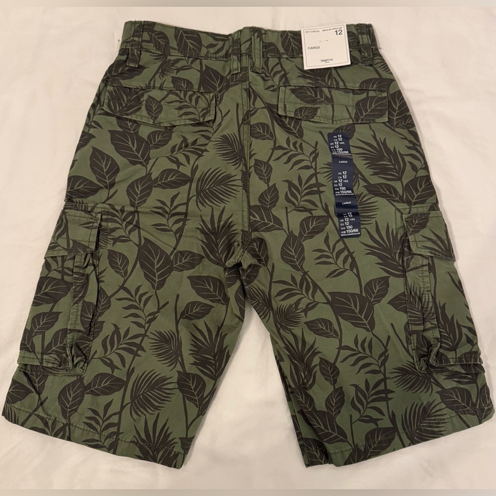 NWT Boy’s Gap Palm Print Cargo Shorts (12) - Picture 2 of 11